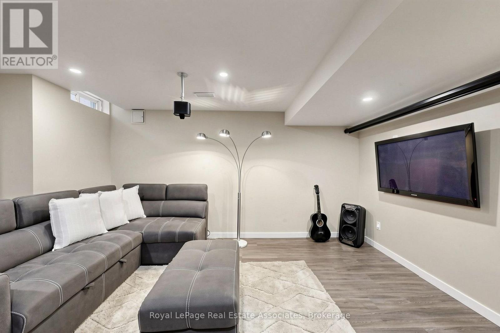 2 PRIMEAU AVENUE - 35