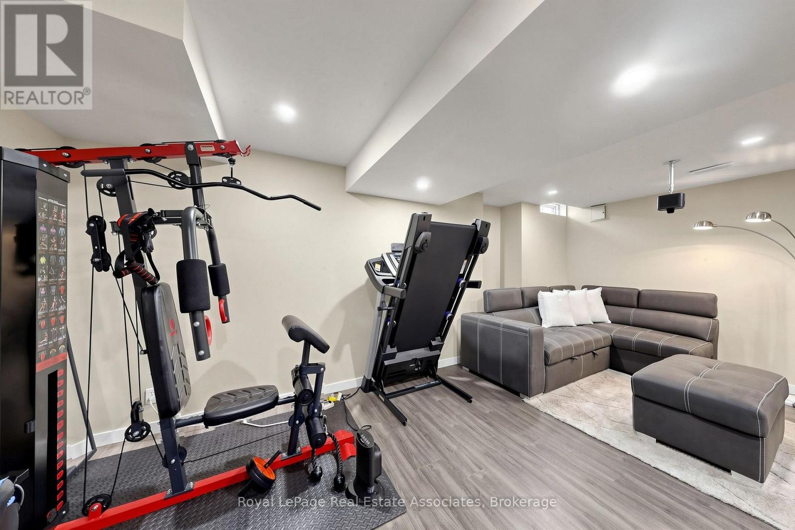 2 PRIMEAU AVENUE - 38