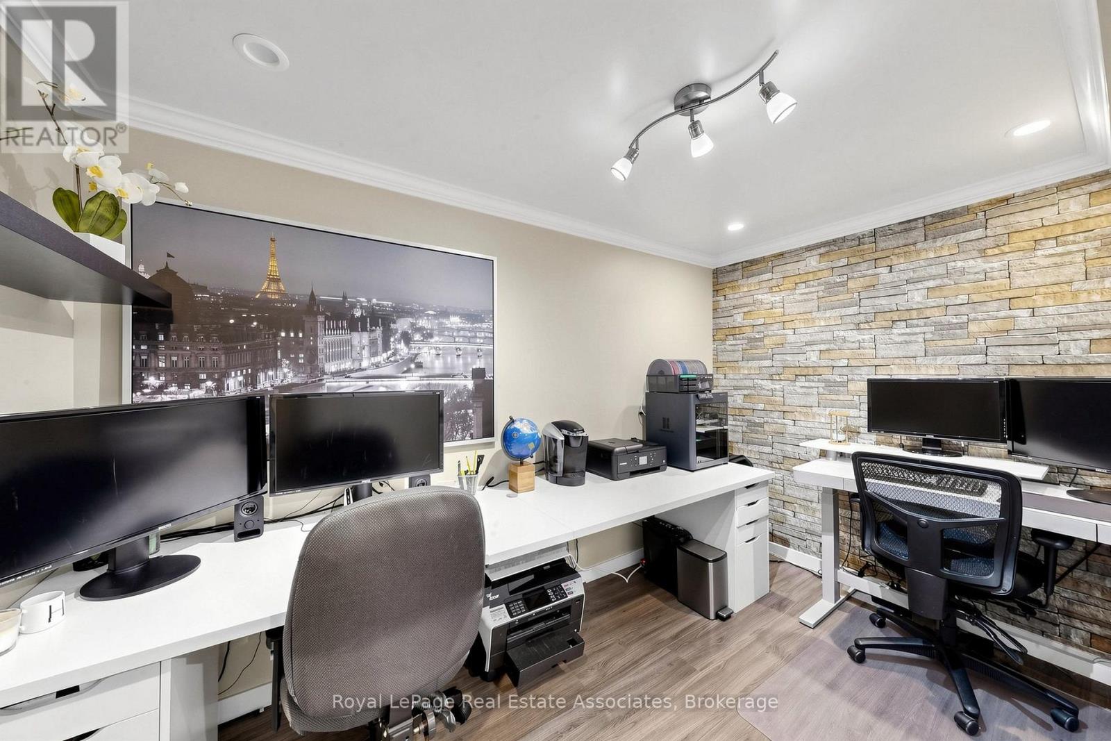 2 PRIMEAU AVENUE - 39