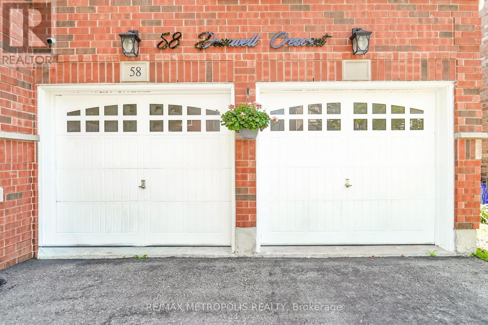 58 DUNWELL CRESCENT - 19