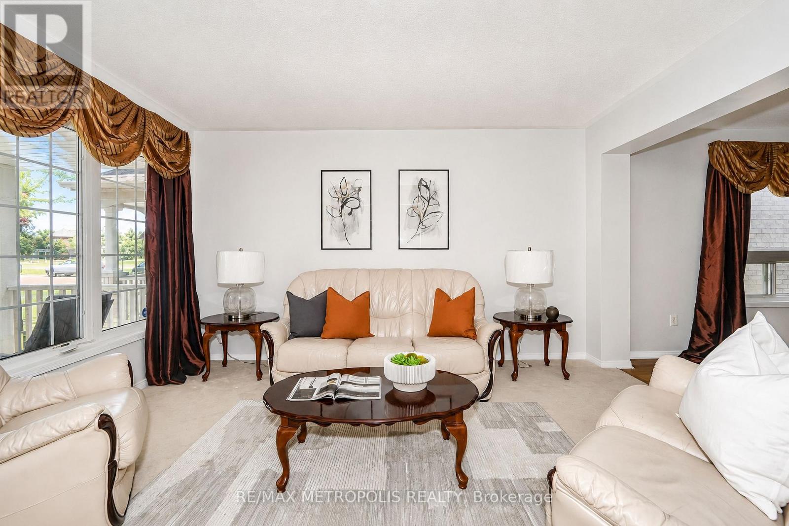 58 DUNWELL CRESCENT - 27