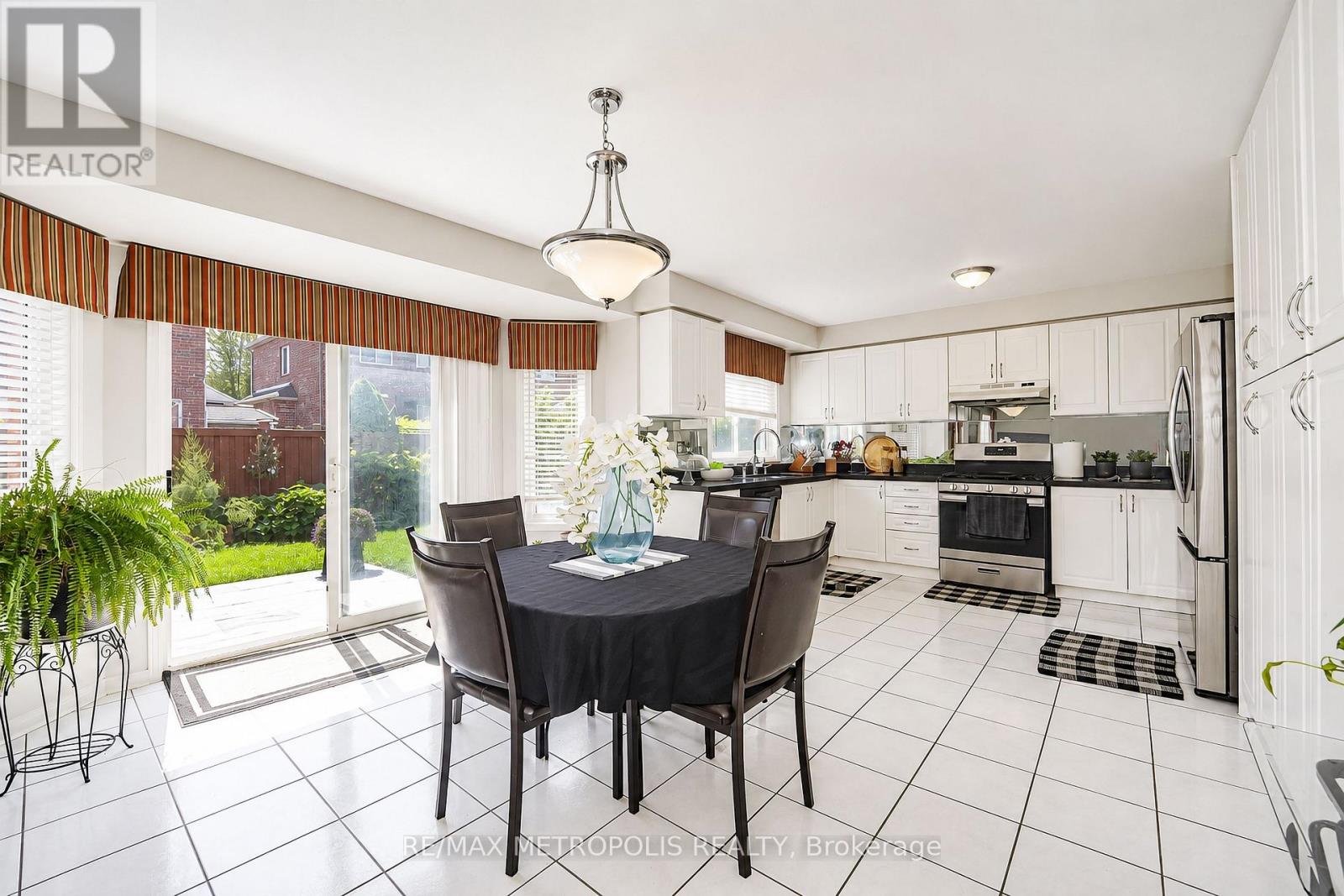 58 DUNWELL CRESCENT - 4