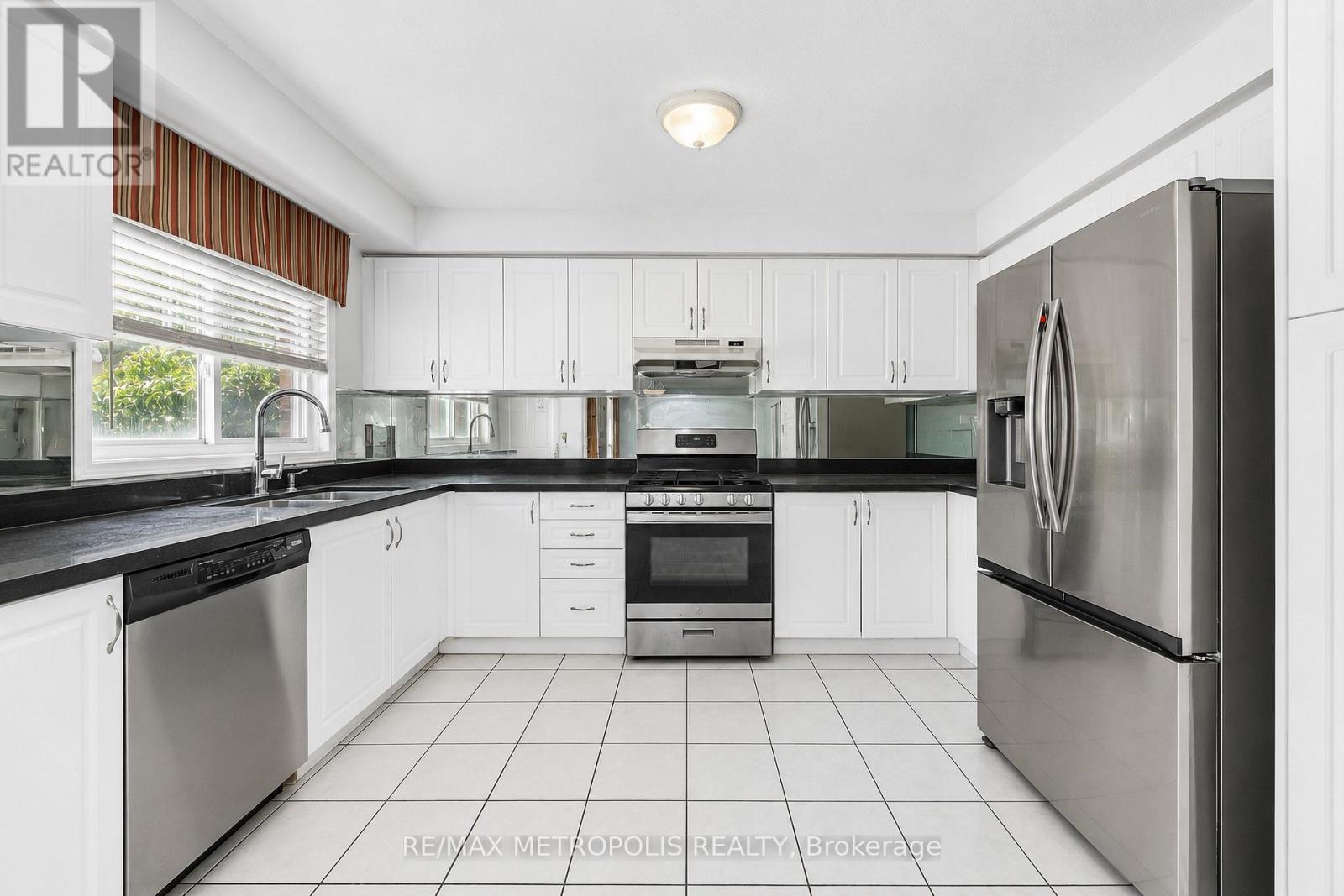 58 DUNWELL CRESCENT - 5