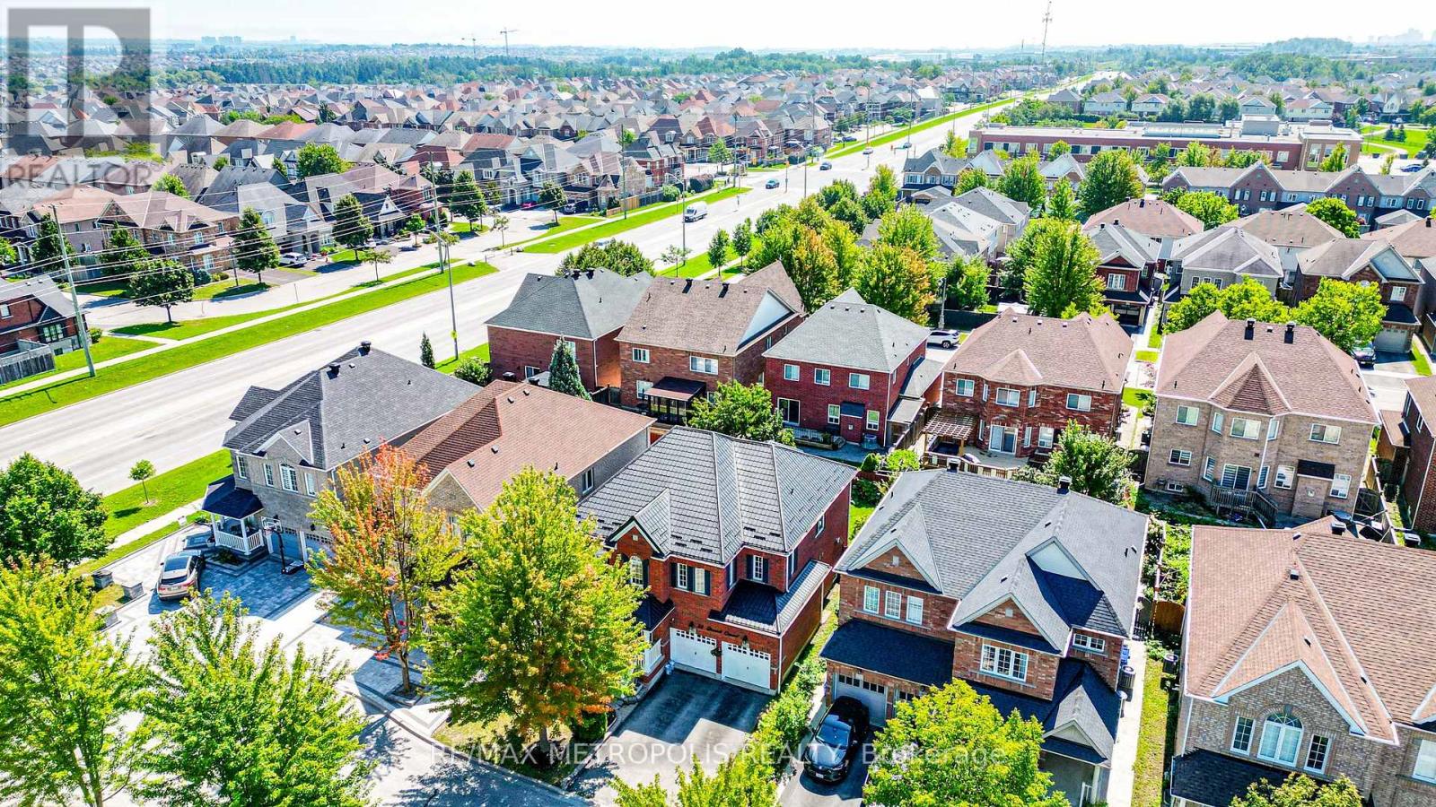 58 DUNWELL CRESCENT - 50