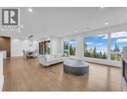 3018 Burfield Place, West Vancouver, BC V7S0A9 Photo 12