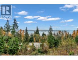 3018 Burfield Place, West Vancouver, BC V7S0A9 Photo 35