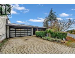 3018 Burfield Place, West Vancouver, BC V7S0A9 Photo 38