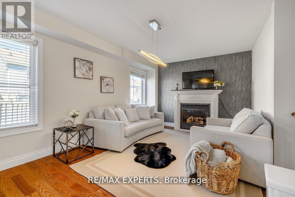 10 SNOWDEN AVENUE - 9
