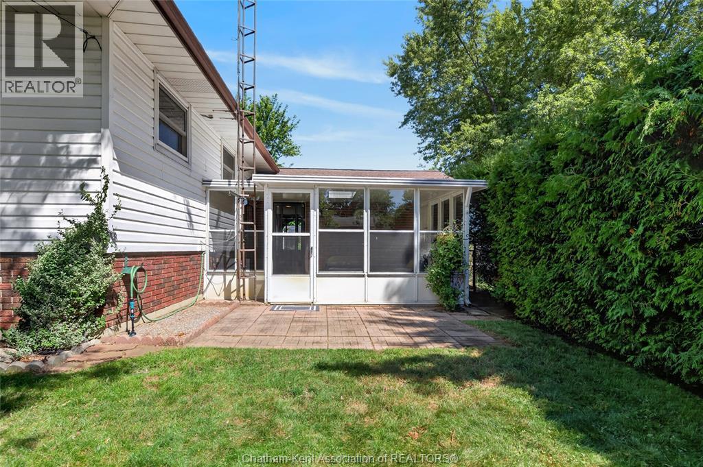 18 CAMEO DRIVE - Image 32