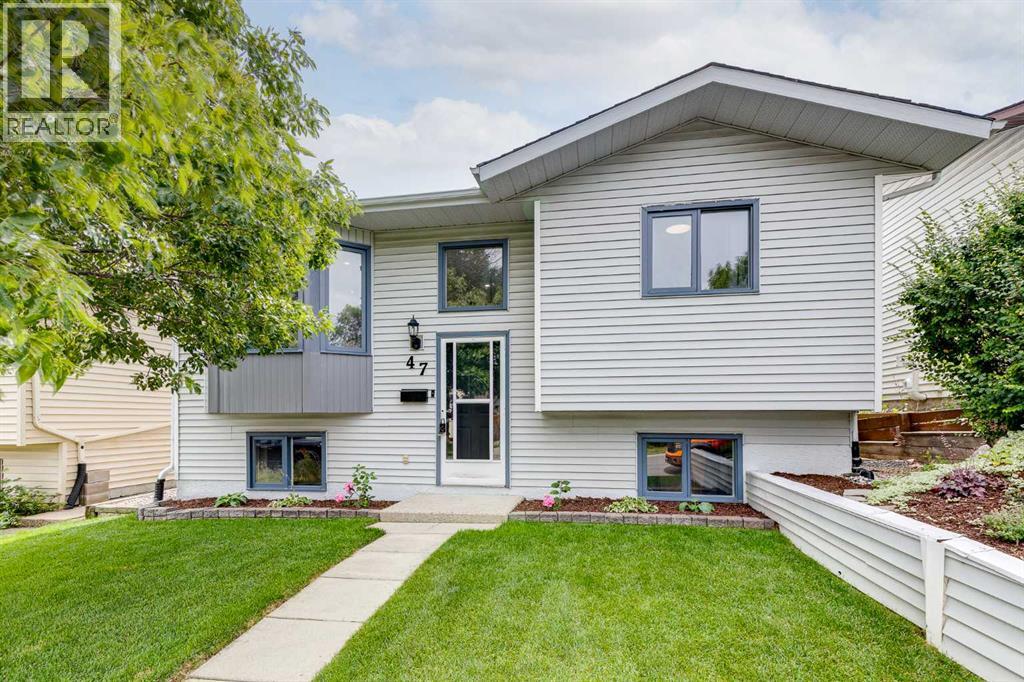 47 Macewan Meadow Link NW - 1