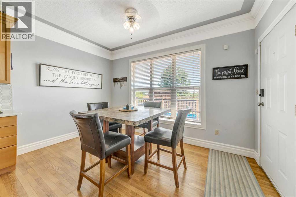 407 1 Avenue NW - 12