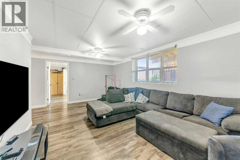 407 1 Avenue NW - Image 27