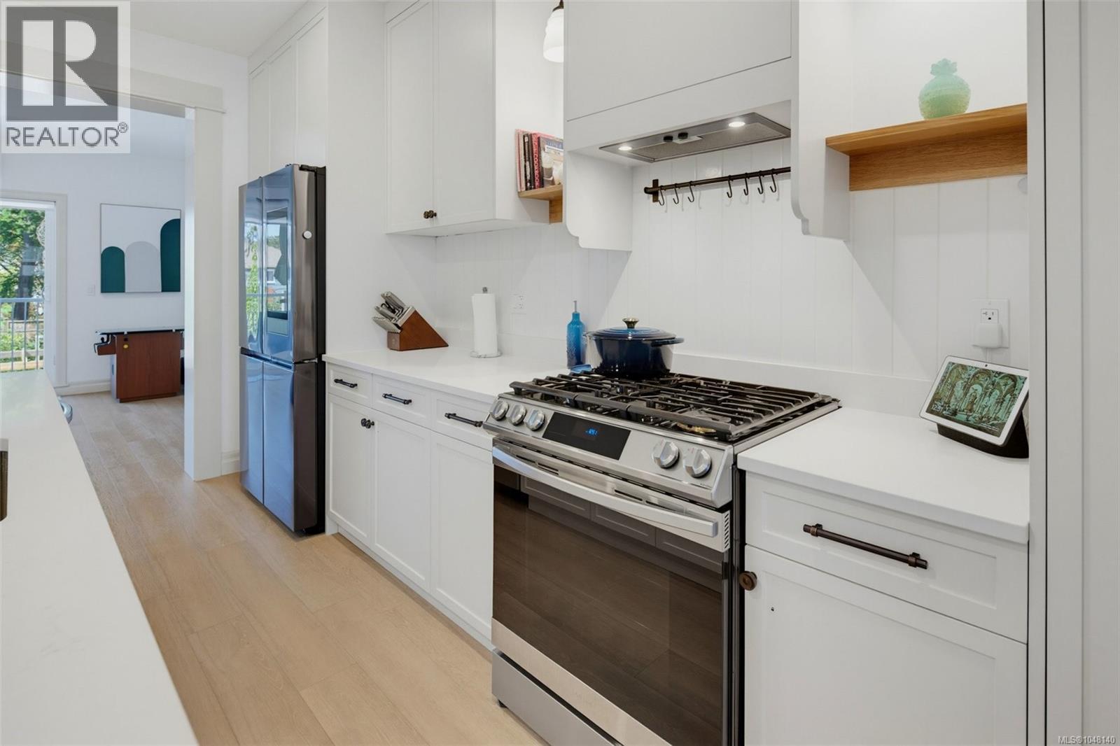 #4 3092 Washington Ave - 15