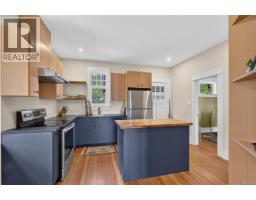307 3rd St, Courtenay, BC V9N1E3 Photo 18