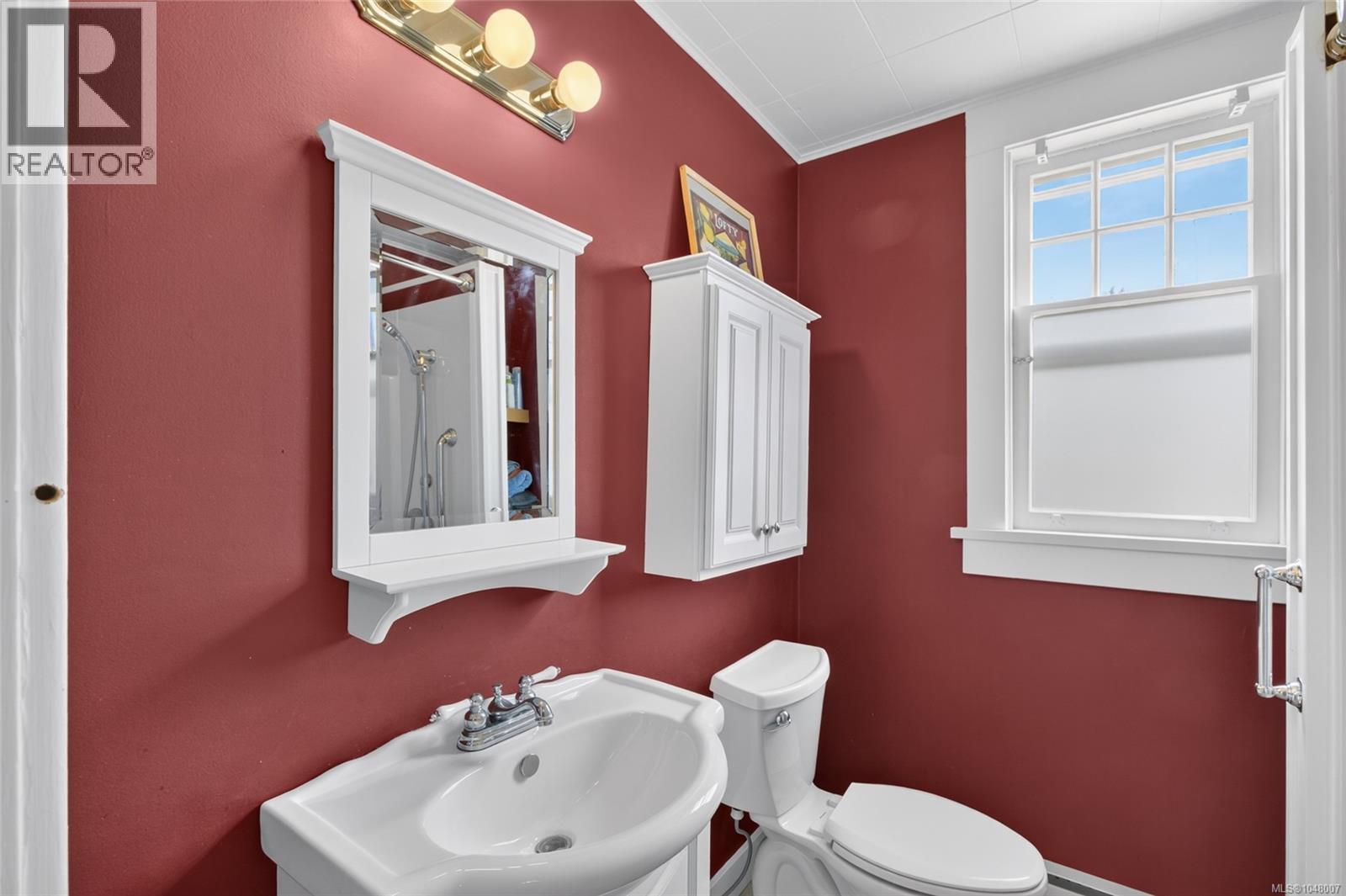307 3rd St - Image 36