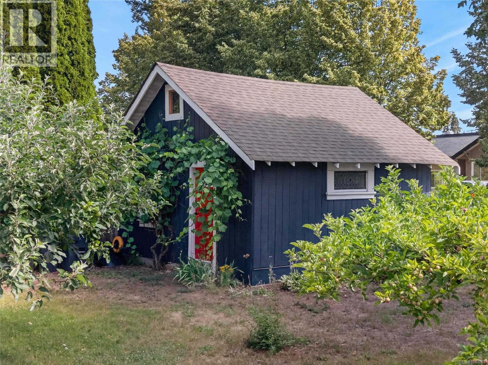 307 3rd St - Image 50