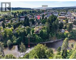 307 3rd St, Courtenay, BC V9N1E3 Photo 10