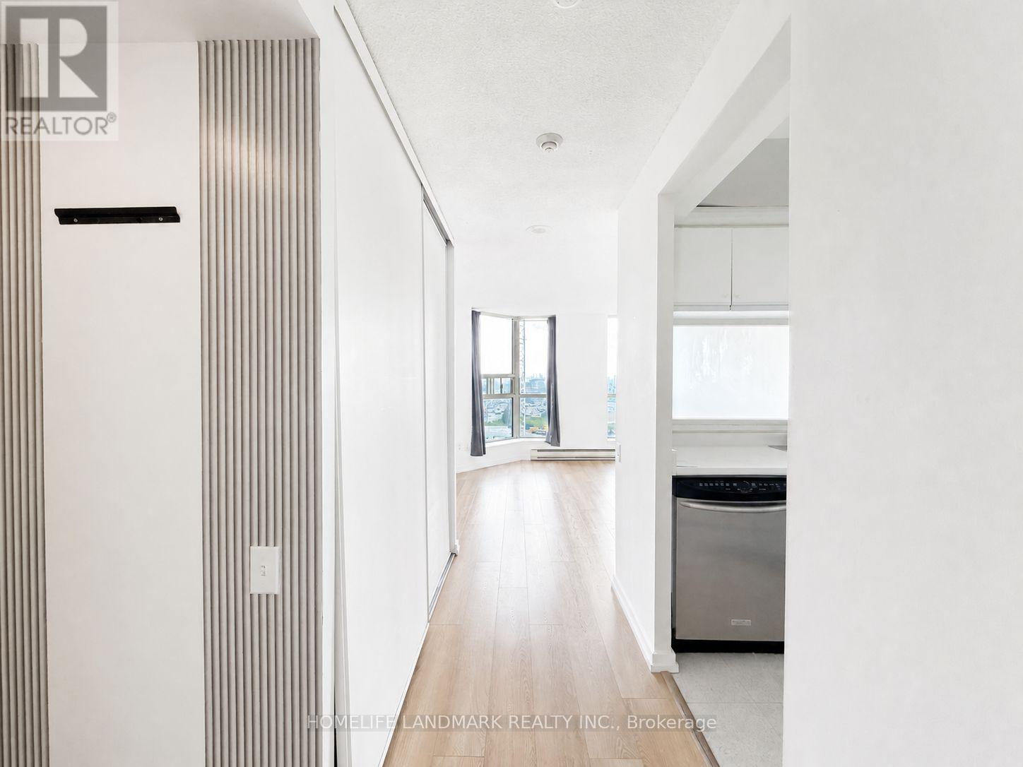 #917 2460 EGLINTON AVENUE E - 4