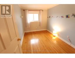 Upper Unit - 8 Meadowland Avenue, Barrie, ON L4N2Y4 Photo 13