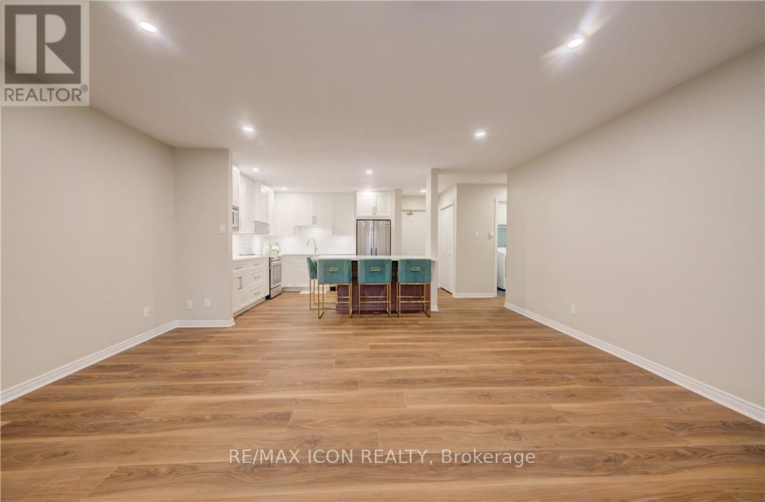 #5 440 DURHAM STREET W - 17