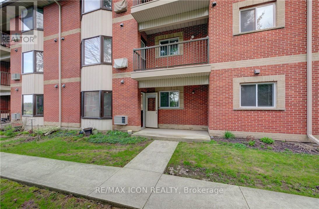 #5 440 DURHAM STREET W - Image 29