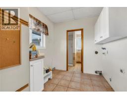 Bedroom - 760 Hudson Street, Penticton, BC V2A8S9 Photo 11