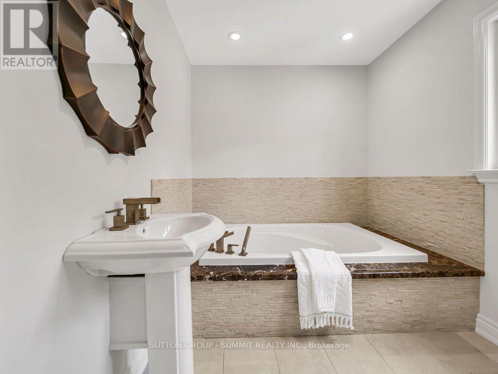 7 WINDING COURT - Image 30