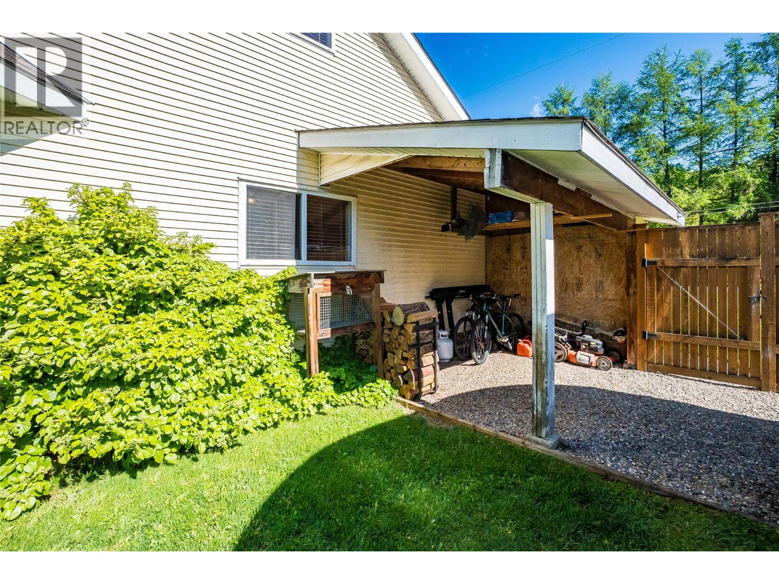 661 C Avenue - Image 60