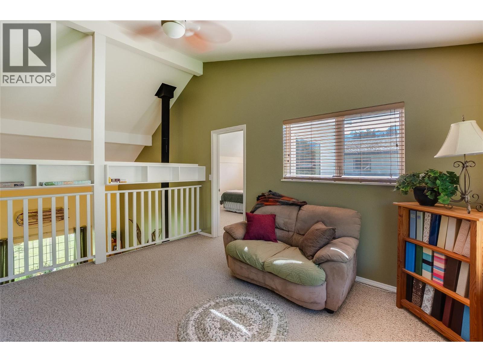 661 C Avenue - Image 43