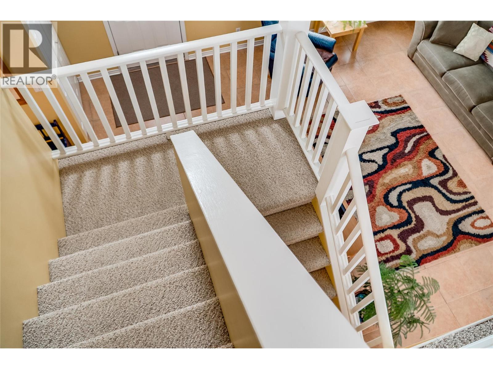 661 C Avenue - Image 32