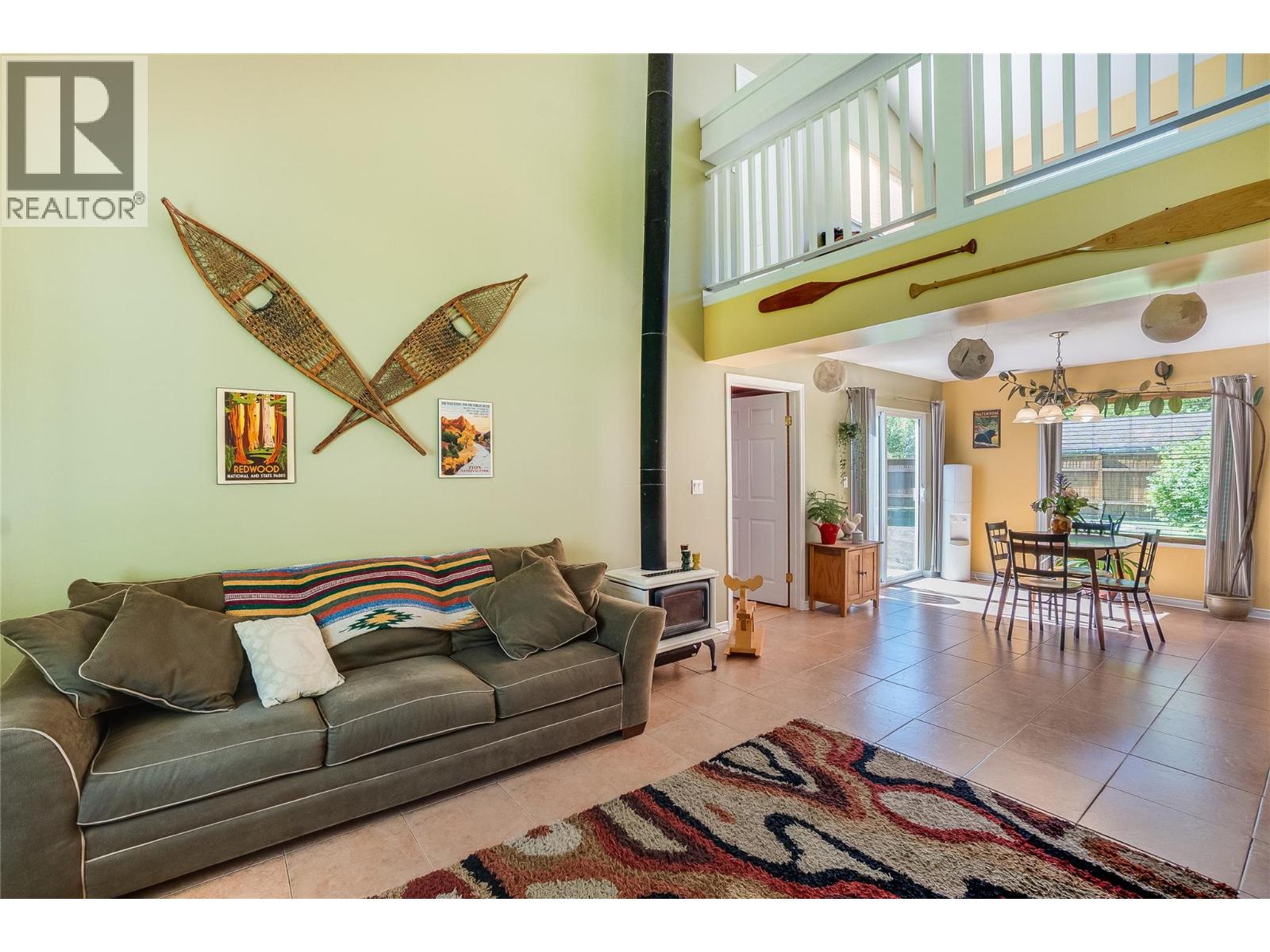 661 C Avenue - Image 15