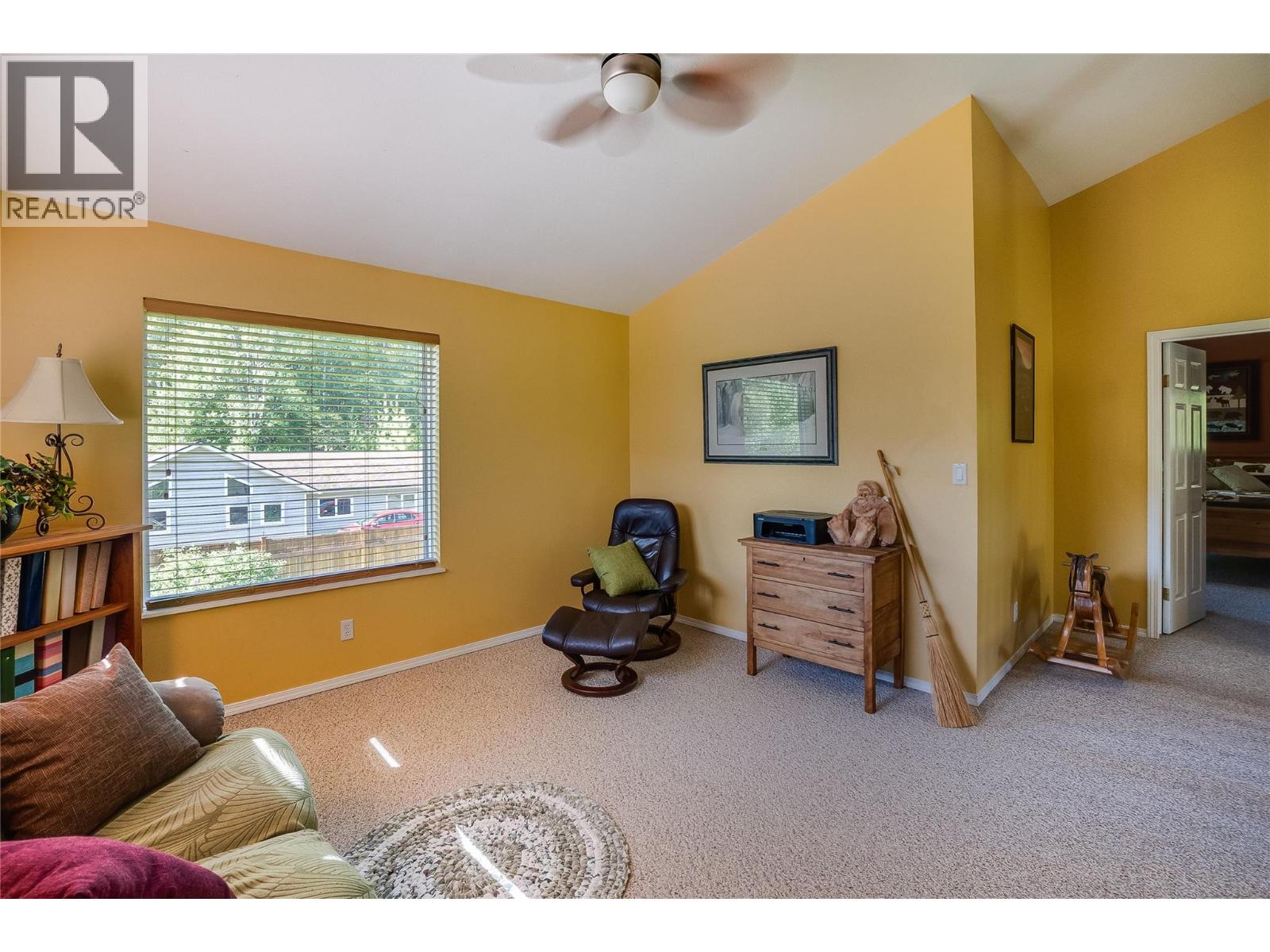 661 C Avenue - Image 35