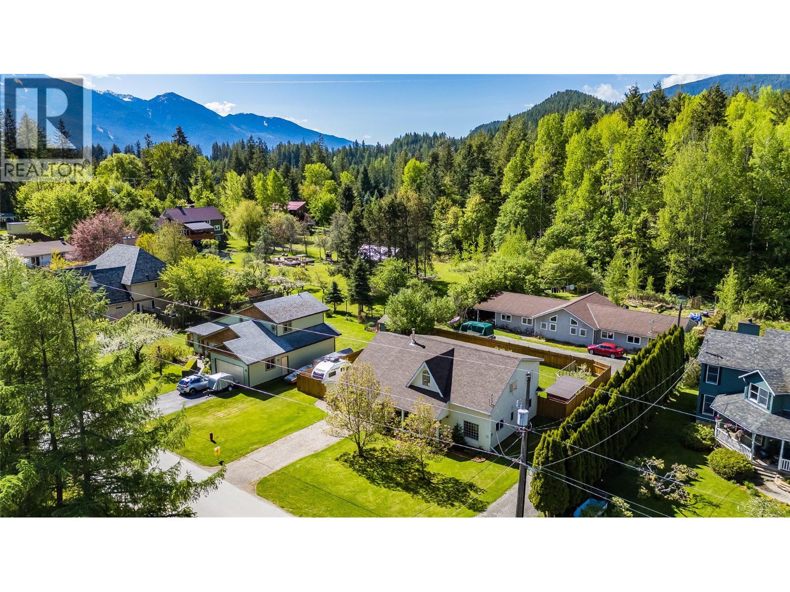661 C Avenue - Image 64