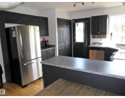 28 Bridgeview Cr Nw, Fort Saskatchewan, AB T8L2E5 Photo 9