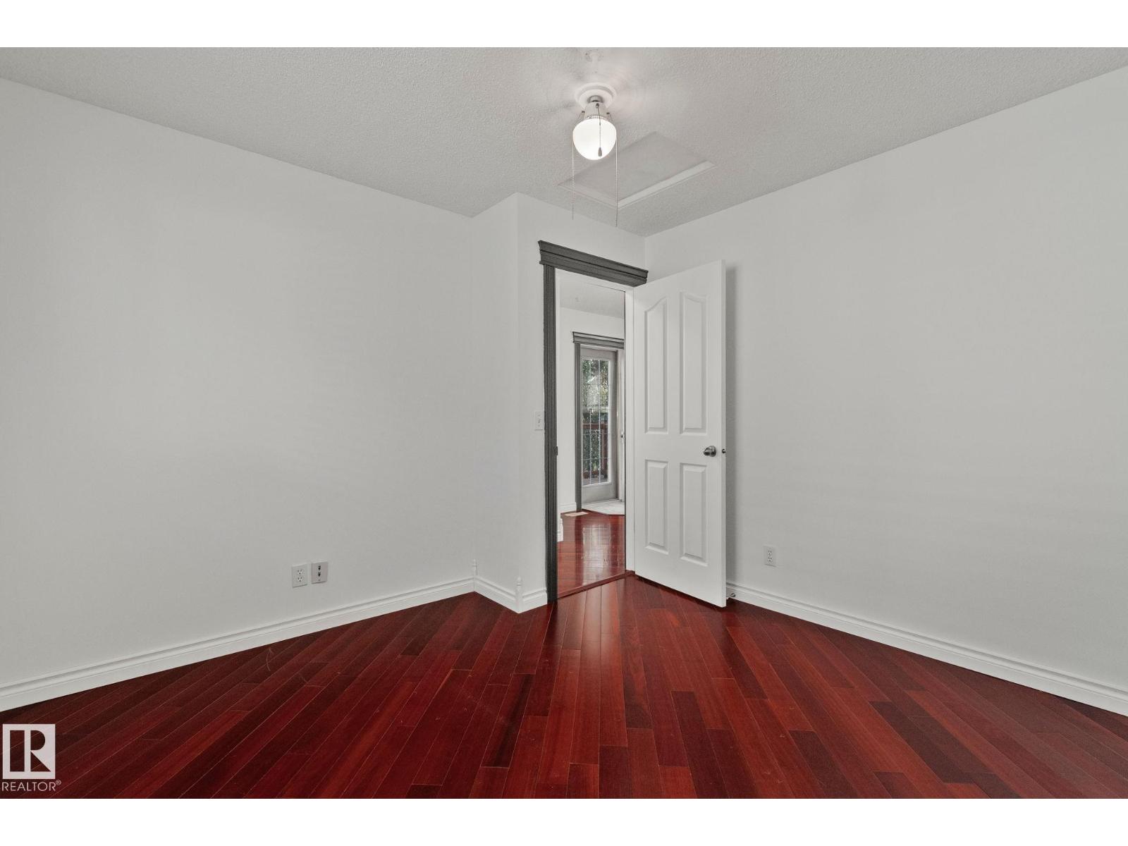 15055 128 ST NW - 28
