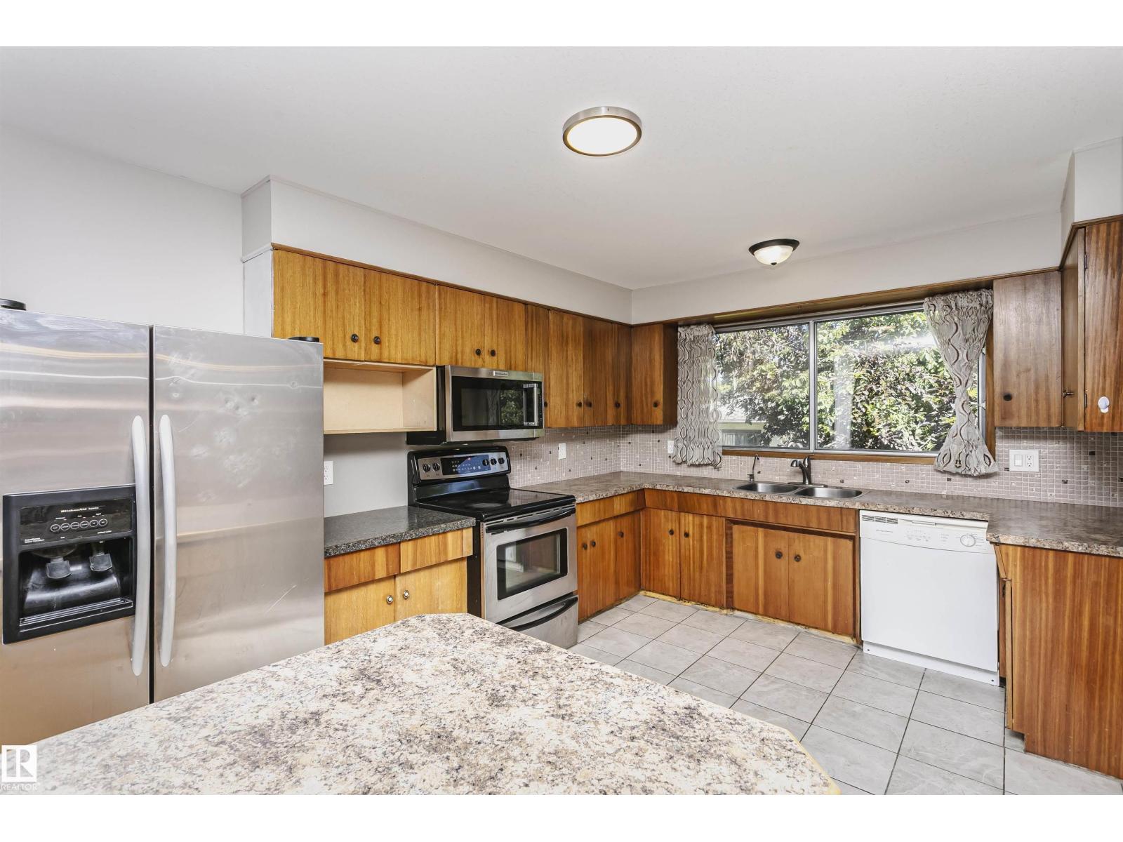 11440 44A AV NW - 13