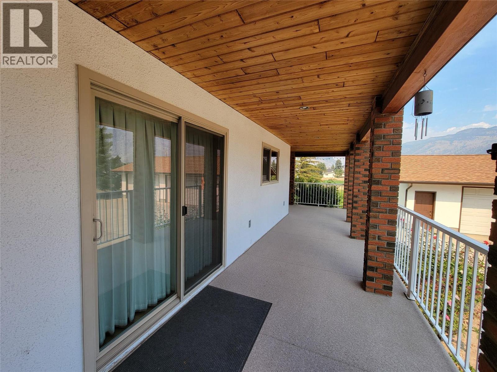 230 12th Avenue, Keremeos