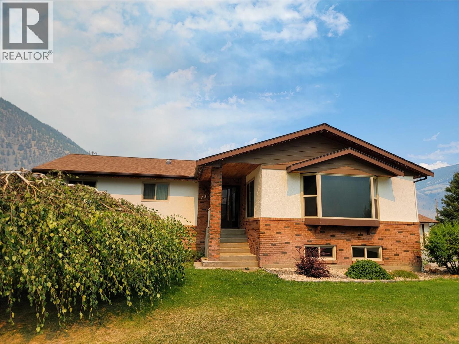 230 12th Avenue, Keremeos