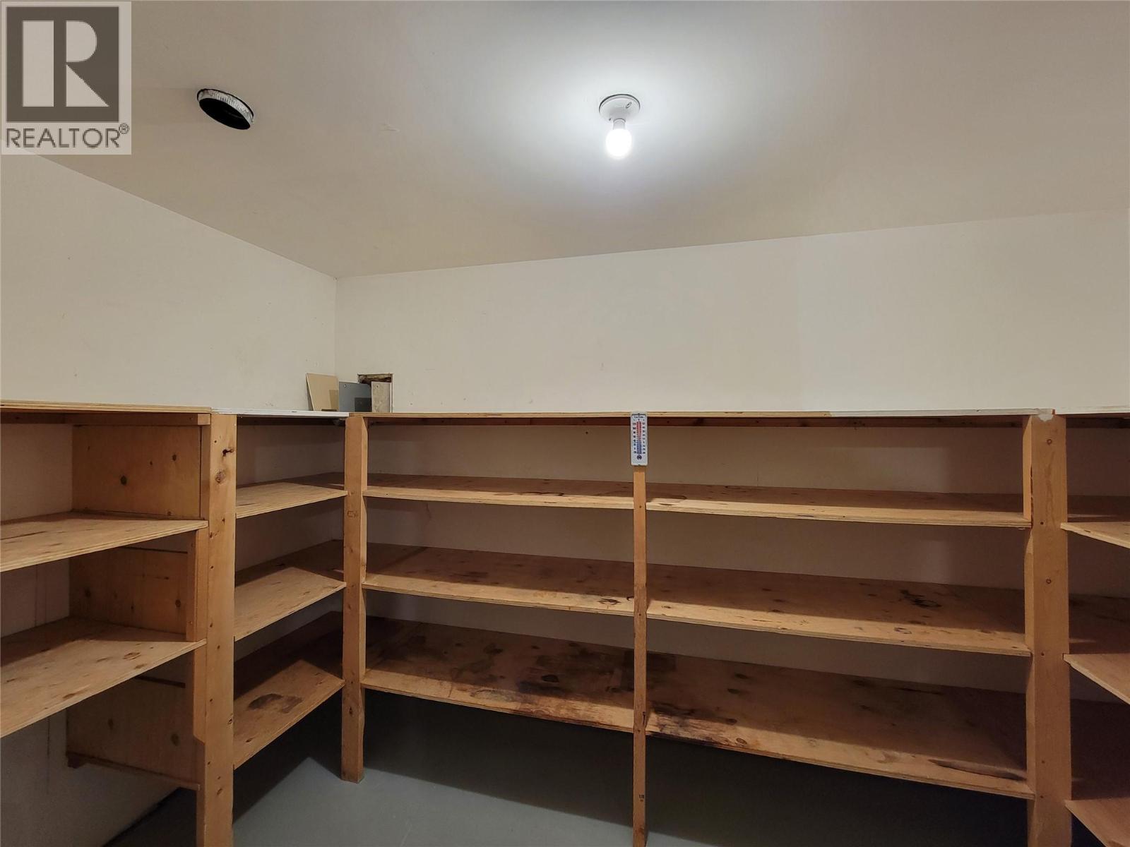 230 12th Avenue, Keremeos