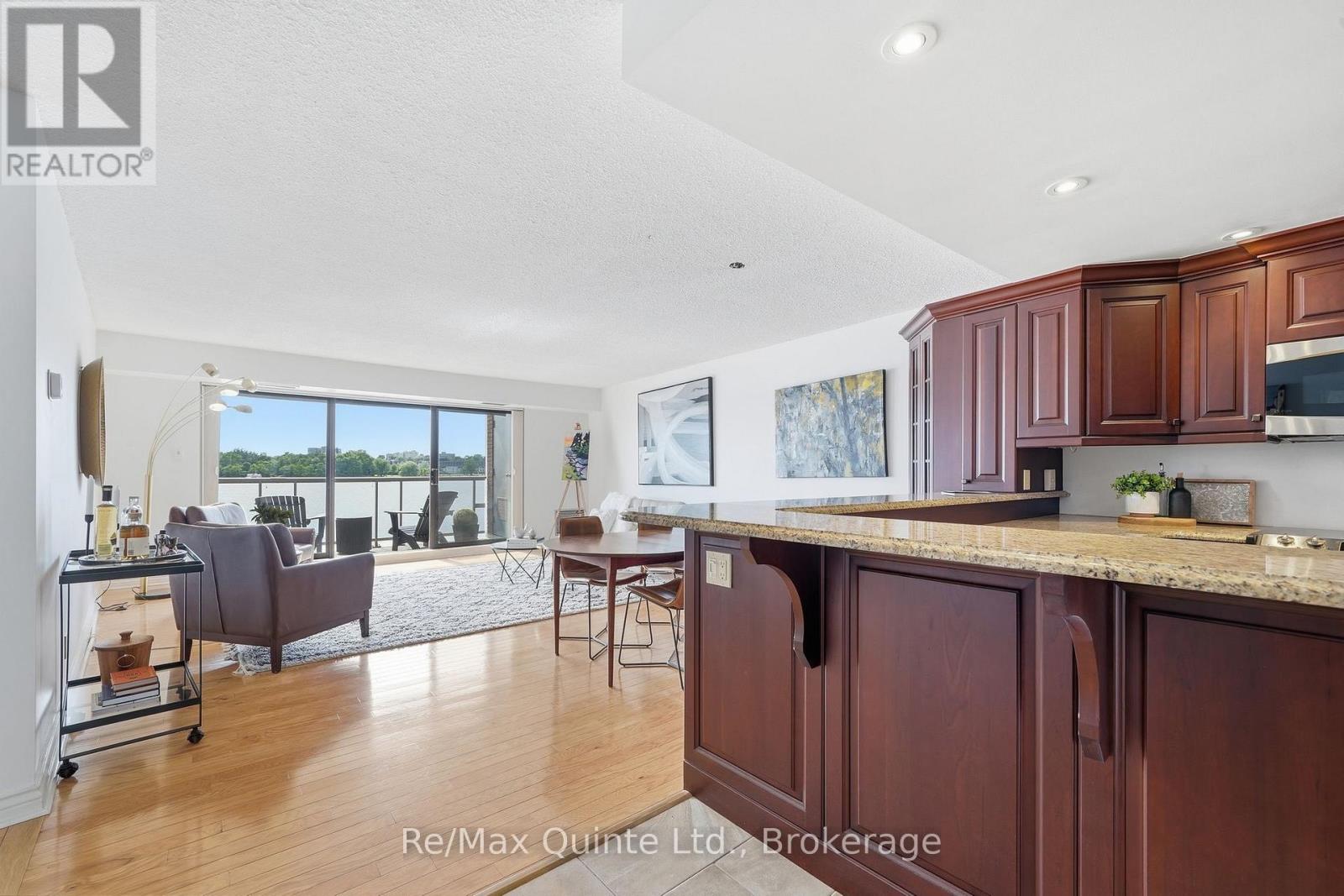 #307 2 SOUTH FRONT STREET - Image 23