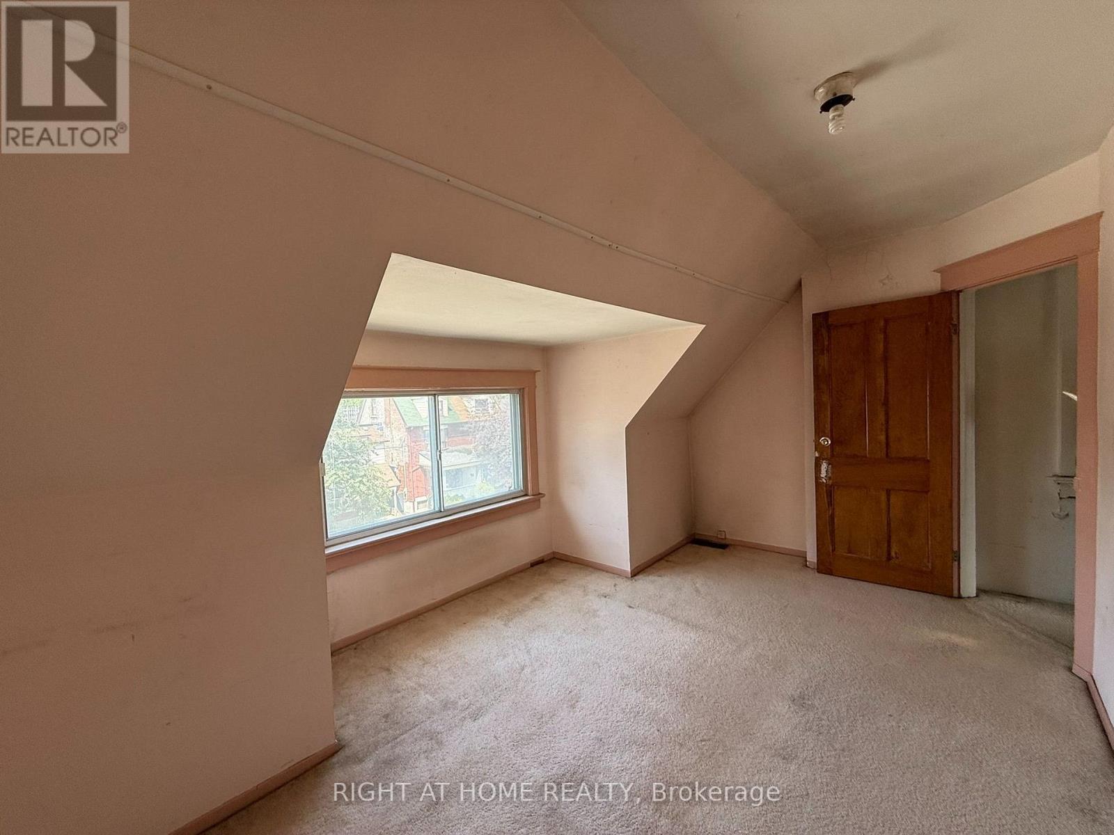 665 OSSINGTON AVENUE - 16