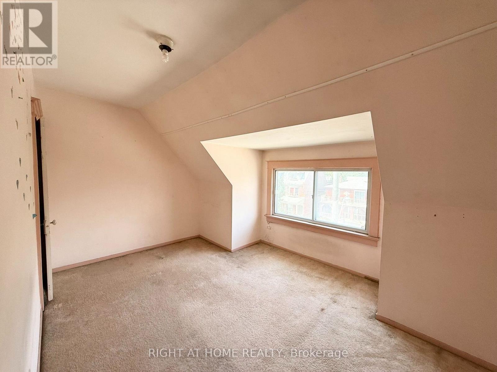 665 OSSINGTON AVENUE - 17