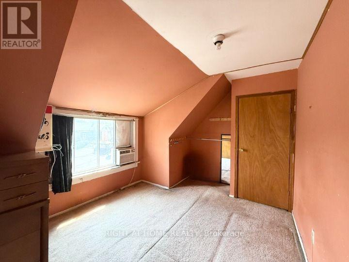 665 OSSINGTON AVENUE - 19