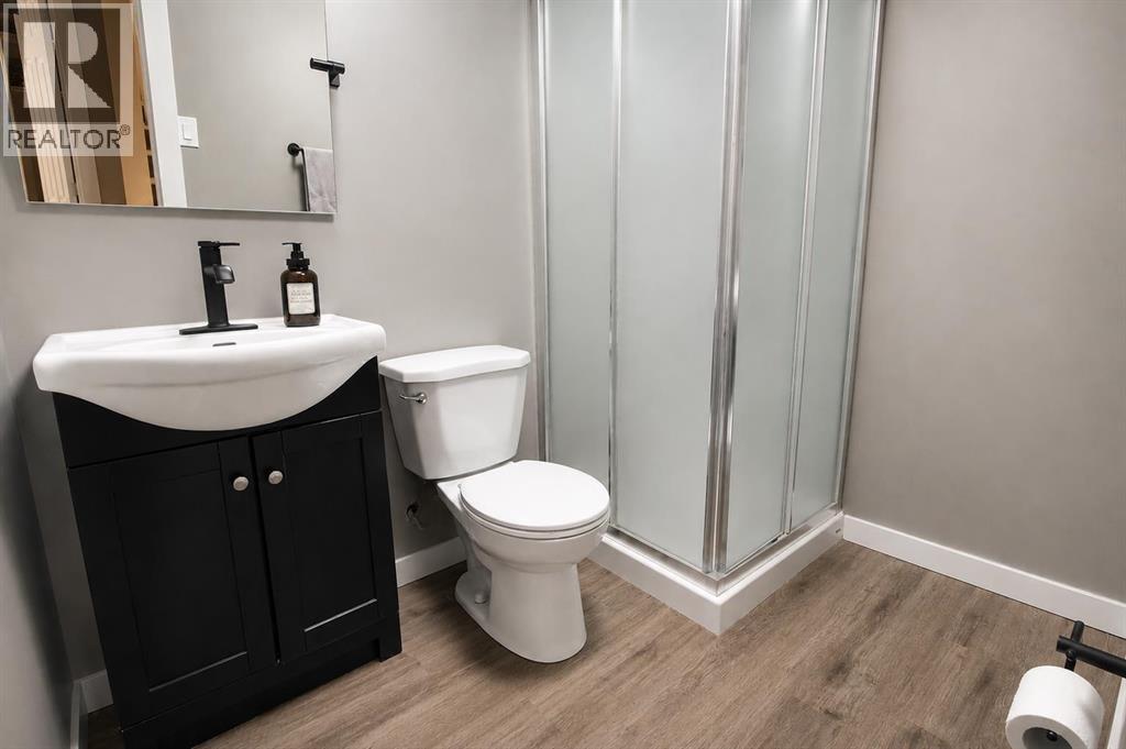 Listing photo – 63 MacKenzie Crescent, Red Deer