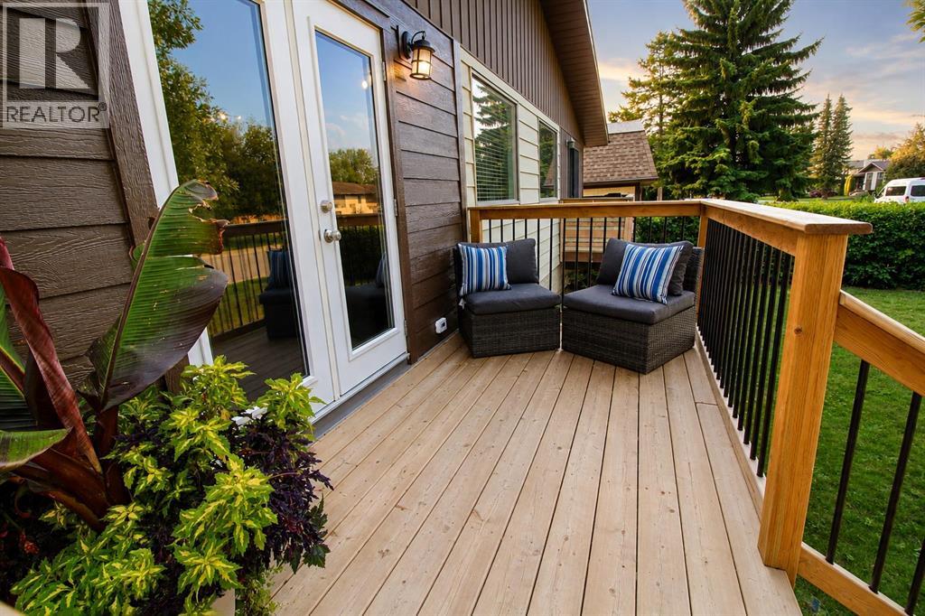 Listing photo – 63 MacKenzie Crescent, Red Deer