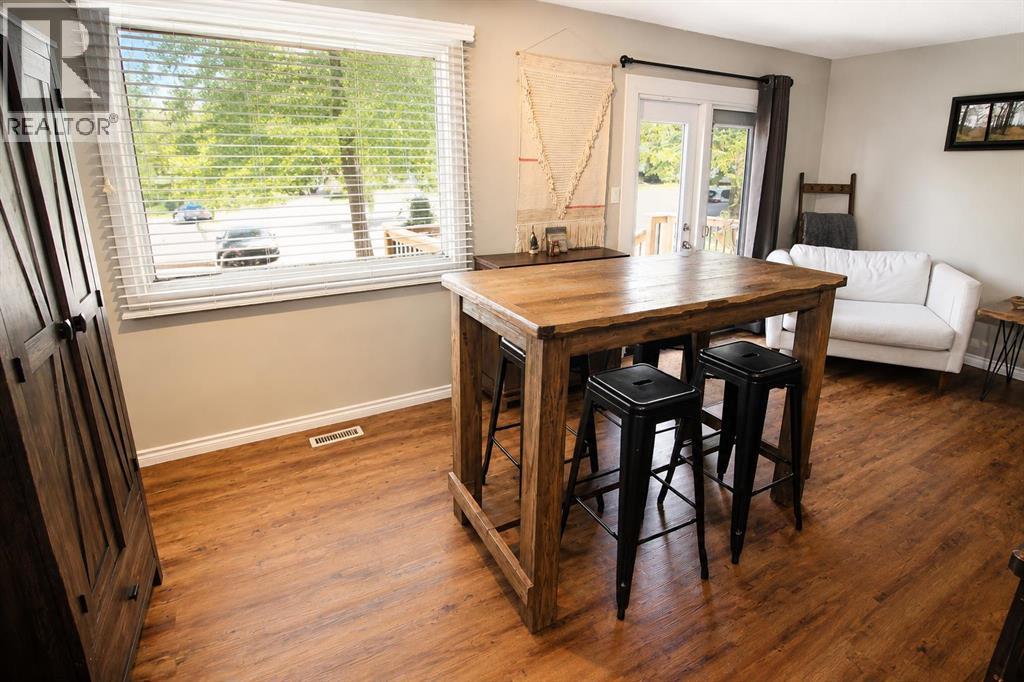 Listing photo – 63 MacKenzie Crescent, Red Deer
