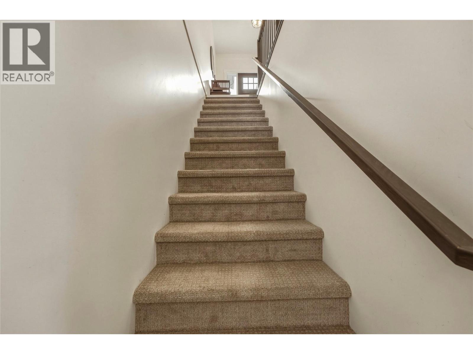 5531 6 Highway - 44