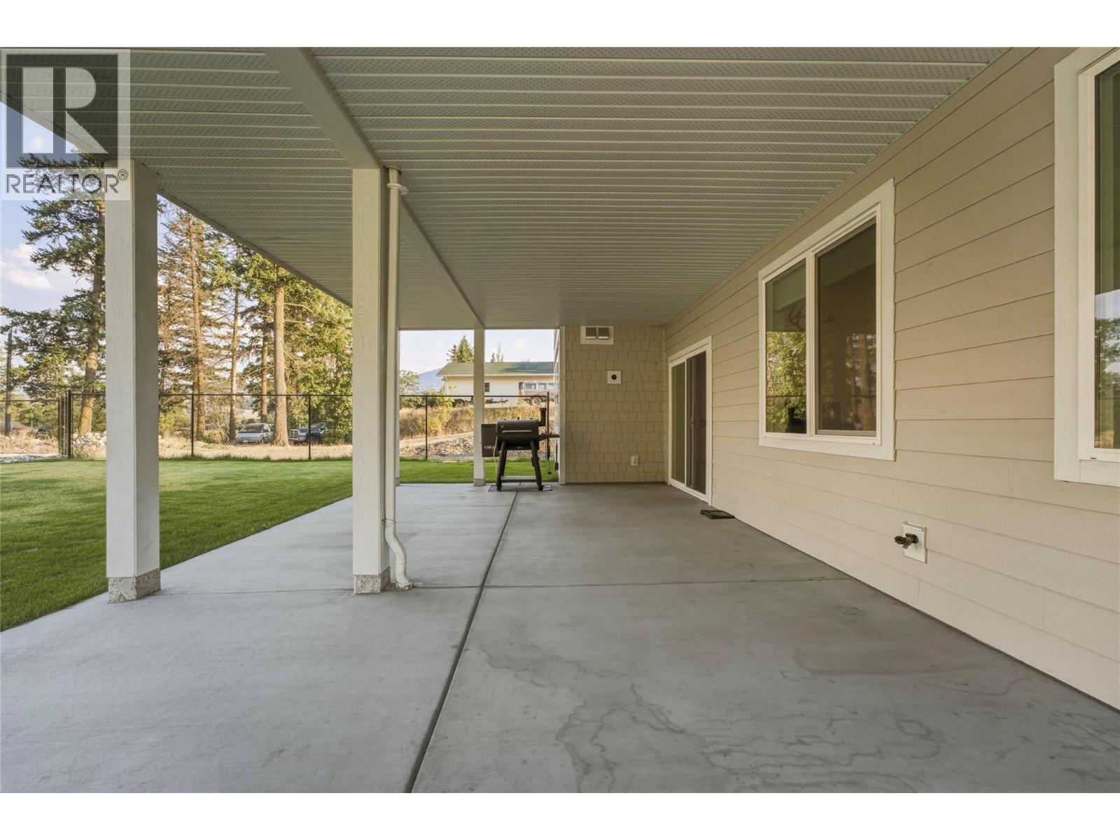 5531 6 Highway - Image 56