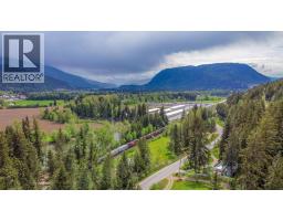2036 Solsqua-sicamous Road Unit# 8, Sicamous, BC V0E2V4 Photo 45