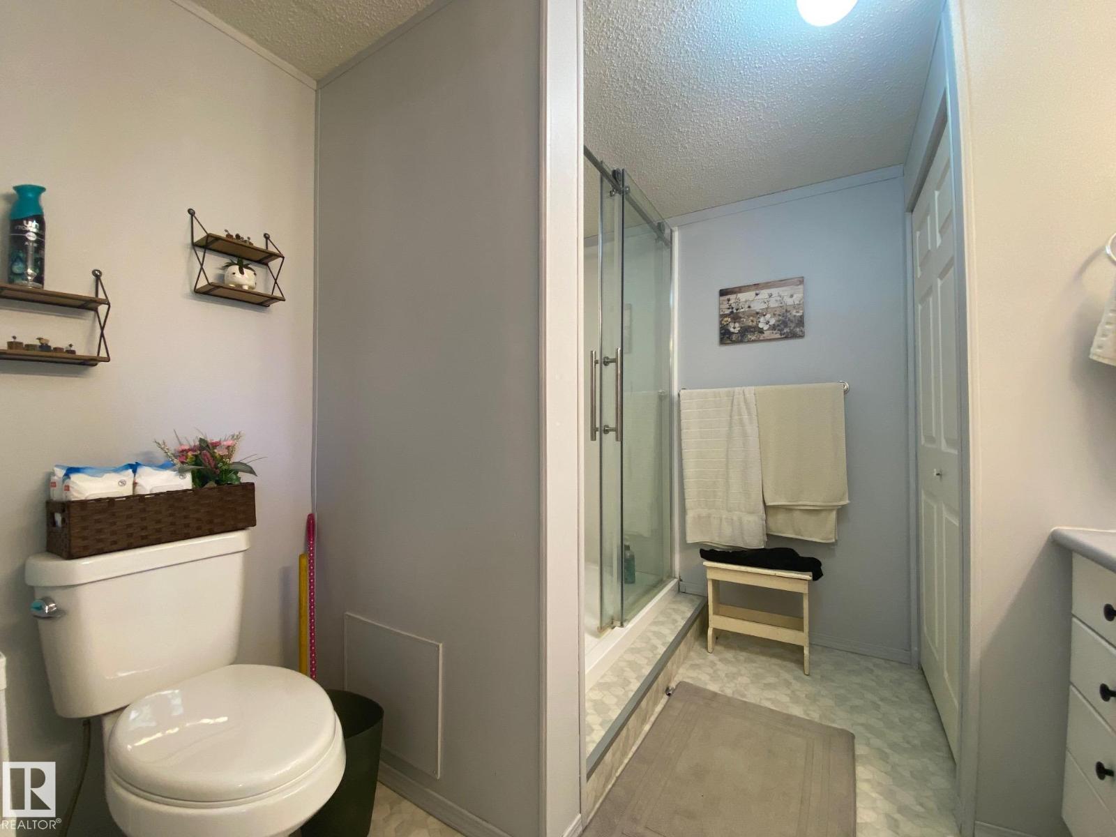 70 4202-45 ST - Image 28
